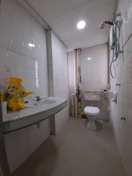 Condominium for Sale at Petaling Indah Condominiums - Chris Lim - Bathroom - PropertyGuru.com.my