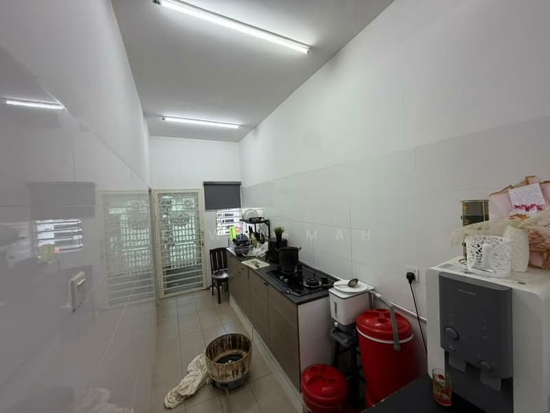 Rumah Teres 2 Tingkat untuk Dijual di Bandar Tasik Puteri (Rawang) - Elwin Mah - Kitchen - PropertyGuru.com.my