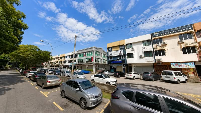Shop / Office for Sale in Cheras (Kuala Lumpur) - Helen Wan - Exterior - PropertyGuru.com.my