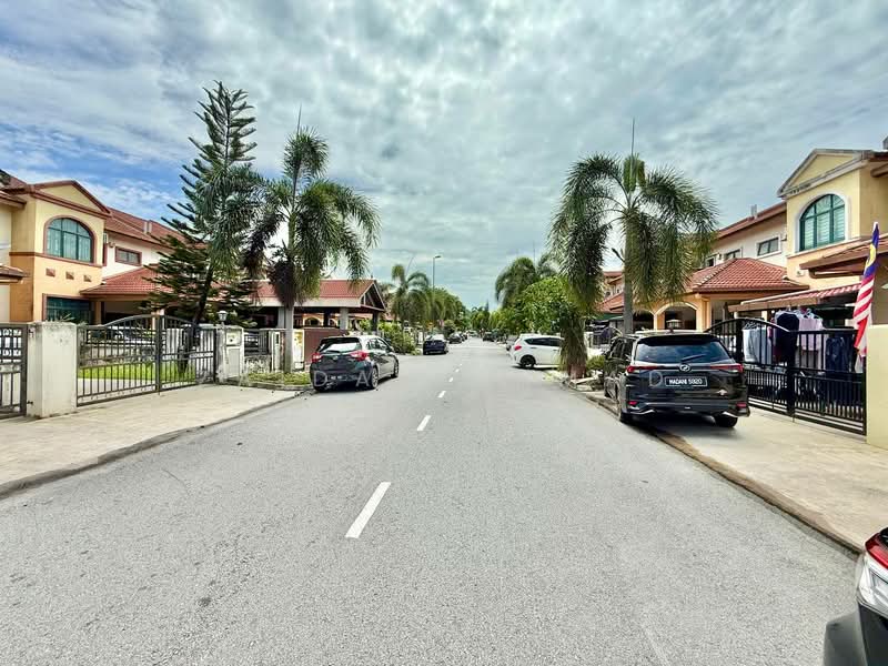 Rumah Teres 2.5 Tingkat untuk Dijual di Sepang (Selangor) - Zaidah Ahmad - Exterior - PropertyGuru.com.my