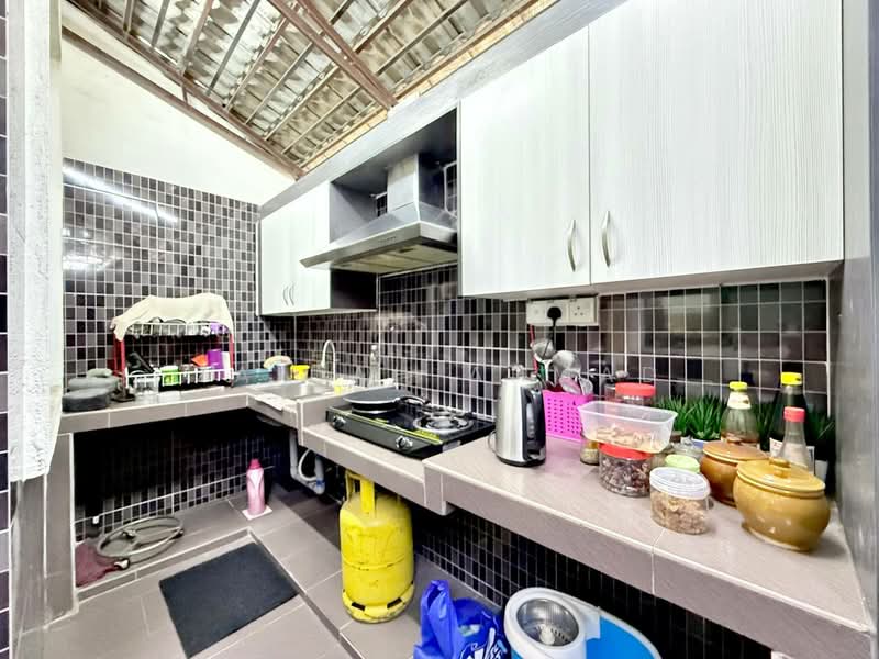 Rumah Teres 2.5 Tingkat untuk Dijual di Sepang (Selangor) - Zaidah Ahmad - Kitchen - PropertyGuru.com.my
