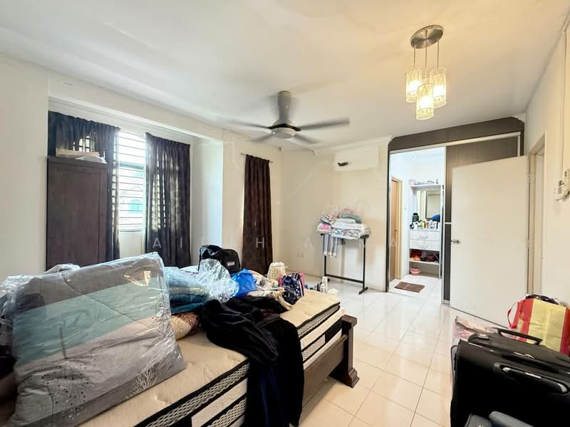 Rumah Teres 2.5 Tingkat untuk Dijual di Sepang (Selangor) - Zaidah Ahmad - Bedroom - PropertyGuru.com.my