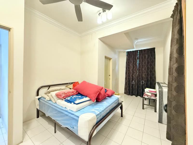 Rumah Teres 2.5 Tingkat untuk Dijual di Sepang (Selangor) - Zaidah Ahmad - Bedroom - PropertyGuru.com.my