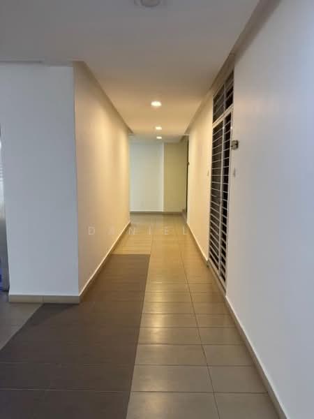Service Residence for Sale at Subang Olives Residence - DANIEL . - Corridor - PropertyGuru.com.my