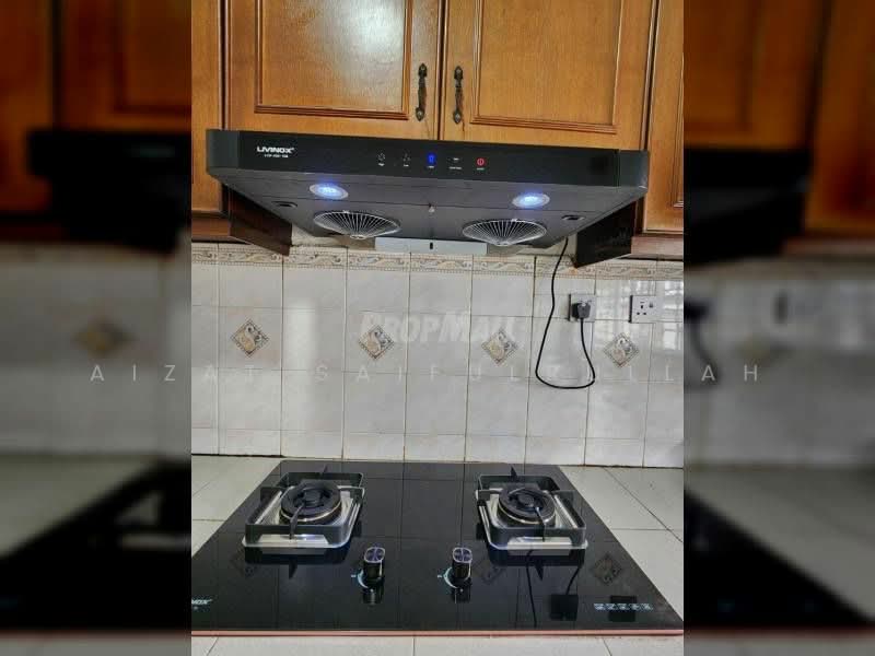 Terraced House for Sale in Bandar Kinrara Seksyen 5 (Bandar Kinrara) - Aizat Saifulrullah - Kitchen - PropertyGuru.com.my