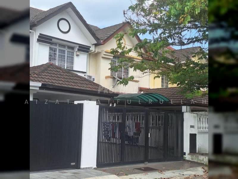 Terraced House for Sale in Bandar Kinrara Seksyen 5 (Bandar Kinrara) - Aizat Saifulrullah - Exterior - PropertyGuru.com.my