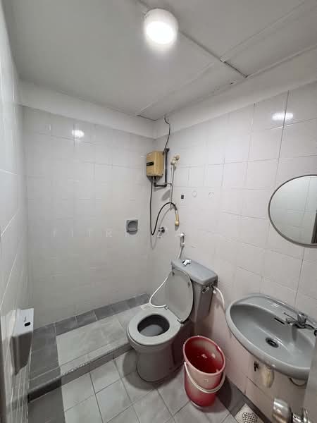 Condominium for Sale at Sri Mahligai Condominium & Townhouse - Fitri Zainal - Bathroom 2 - PropertyGuru.com.my