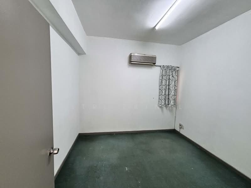 Condominium for Sale at Sri Mahligai Condominium & Townhouse - Fitri Zainal - Bedroom 2 - PropertyGuru.com.my