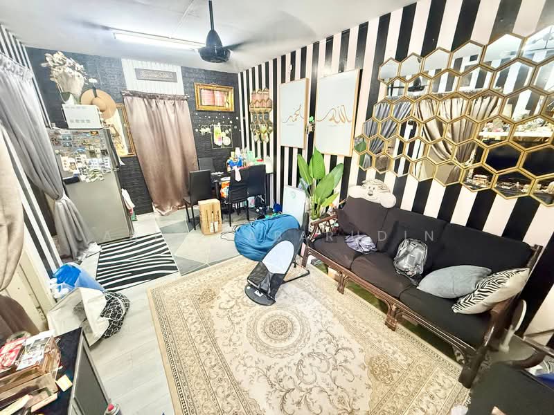Rumah Flat untuk Dijual di Seksyen 2 Wangsa Maju Flat - Abid Sabarudin - Living Room - PropertyGuru.com.my
