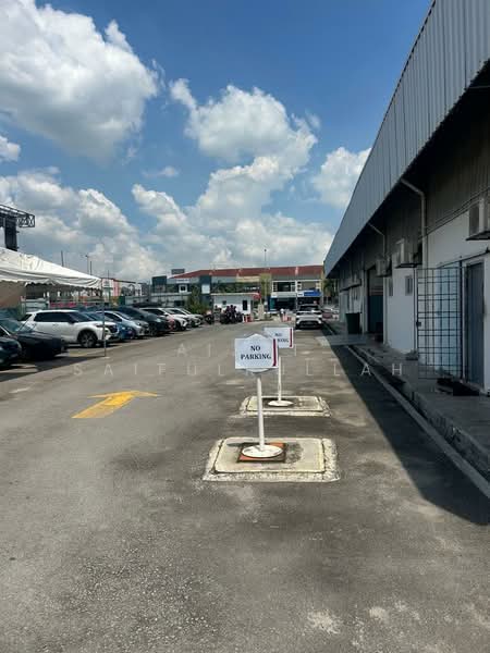Warehouse for Rent in Kota Warisan (Sepang) - Aizat Saifulrullah - Exterior - PropertyGuru.com.my