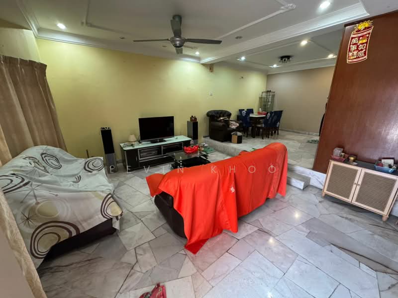 Terraced House for Rent in Bandar Country Homes (Rawang) - Levin Khoo - Living Room - PropertyGuru.com.my