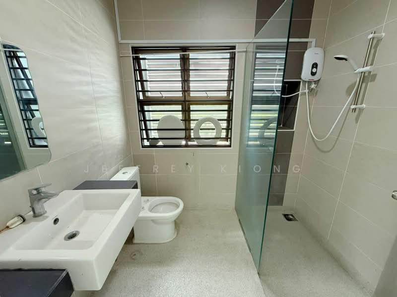 2-storey Terraced House for Sale in Taman Impian Emas (Skudai) - Jeffrey Kiong - Bathroom - PropertyGuru.com.my