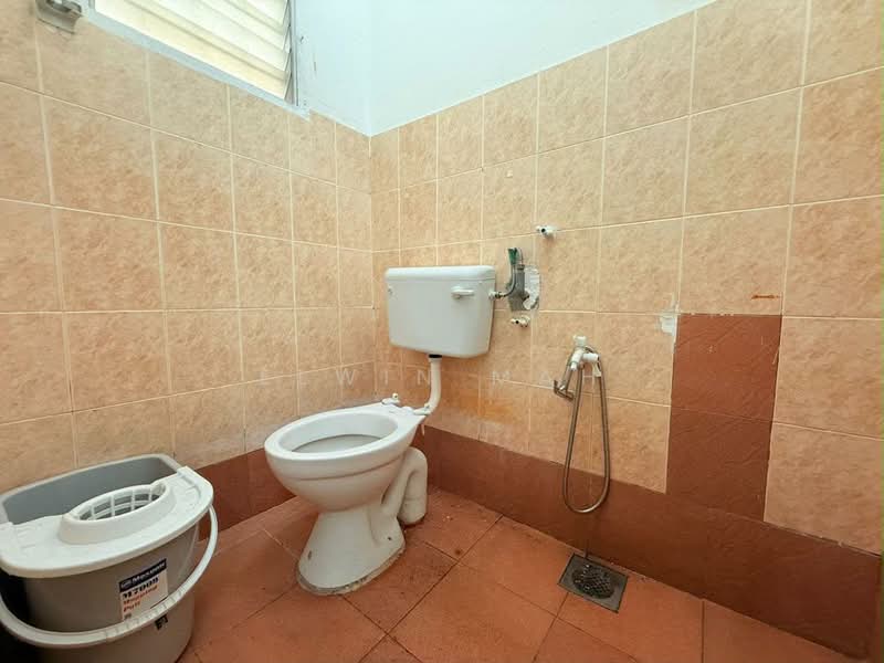 Rumah Teres 2 Tingkat untuk Dijual di Bandar Tasik Puteri (Rawang) - Elwin Mah - Bathroom - PropertyGuru.com.my