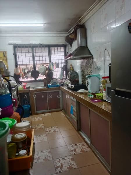 1-storey Terraced House for Sale in Taman Ungku Tun Aminah (Skudai) - Jameson Choo - Kitchen - PropertyGuru.com.my