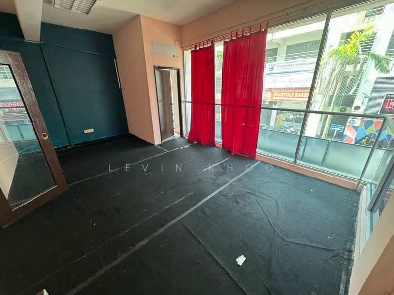 Shop for Rent in Pusat Bandar Rawang (Rawang) - Levin Khoo - Interior - PropertyGuru.com.my