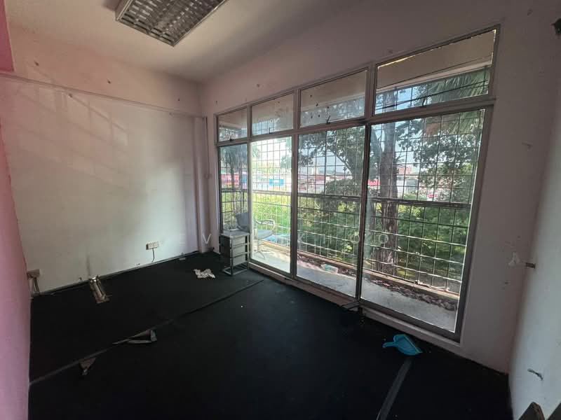 Shop for Rent in Pusat Bandar Rawang (Rawang) - Levin Khoo - Interior - PropertyGuru.com.my