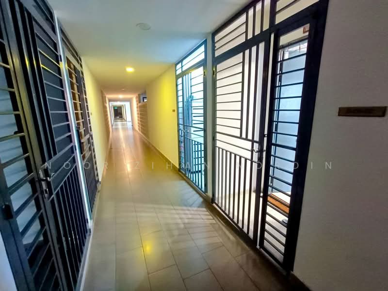 Condominium for Sale at Selayang 18 - Noor Zihan Nordin - Corridor - PropertyGuru.com.my