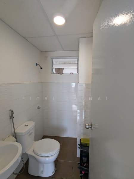 Service Residence for Sale at Sentrovue - Fitri Zainal - Bathroom 1 - PropertyGuru.com.my