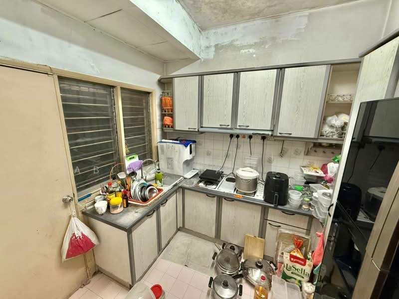 2-storey Terraced House for Sale in Bandar Tun Hussein Onn (Cheras) - Abid Sabarudin - Kitchen - PropertyGuru.com.my