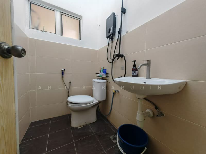 Apartment for Sale at Sri Kenangan - Abid Sabarudin - Bathroom - PropertyGuru.com.my
