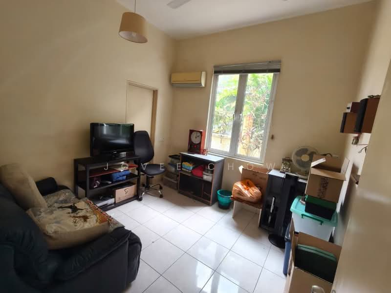 Rumah Berkembar untuk Dijual di Setia Damai (Setia Alam) - Jovee Chow - Living Room - PropertyGuru.com.my