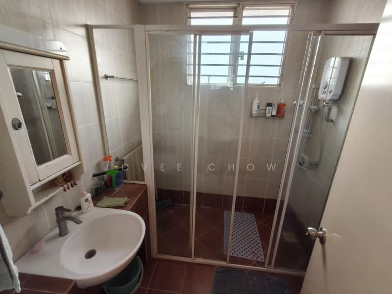 Rumah Berkembar untuk Dijual di Setia Damai (Setia Alam) - Jovee Chow - Bathroom - PropertyGuru.com.my