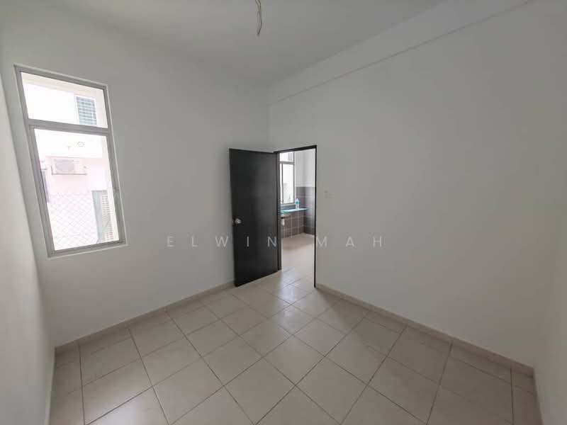 2-storey Terraced House for Sale in Taman Scientex Rawang (Rawang) - Elwin Mah - Interior - PropertyGuru.com.my