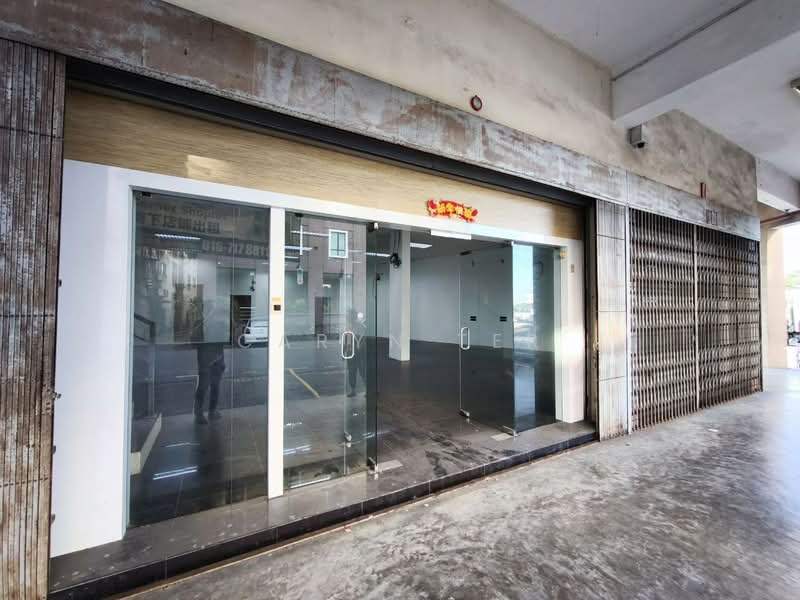 Kedai / Pejabat untuk Disewa di Bandar Indahpura (Kulai) - Caryn Ter - Entrance - PropertyGuru.com.my