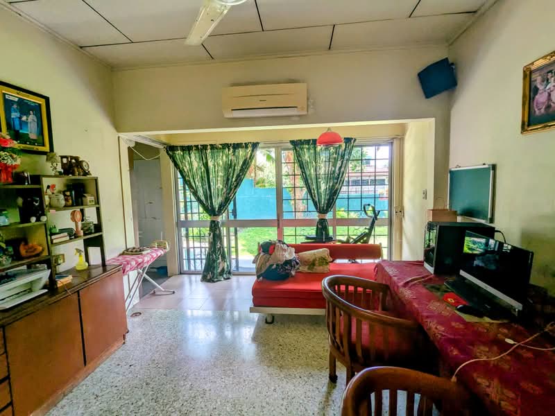 Rumah Banglo untuk Dijual di SS3 (Petaling Jaya) - Fitri Zainal - Family Area - PropertyGuru.com.my