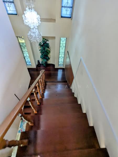 Rumah Banglo untuk Dijual di SS3 (Petaling Jaya) - Fitri Zainal - Staircase - PropertyGuru.com.my