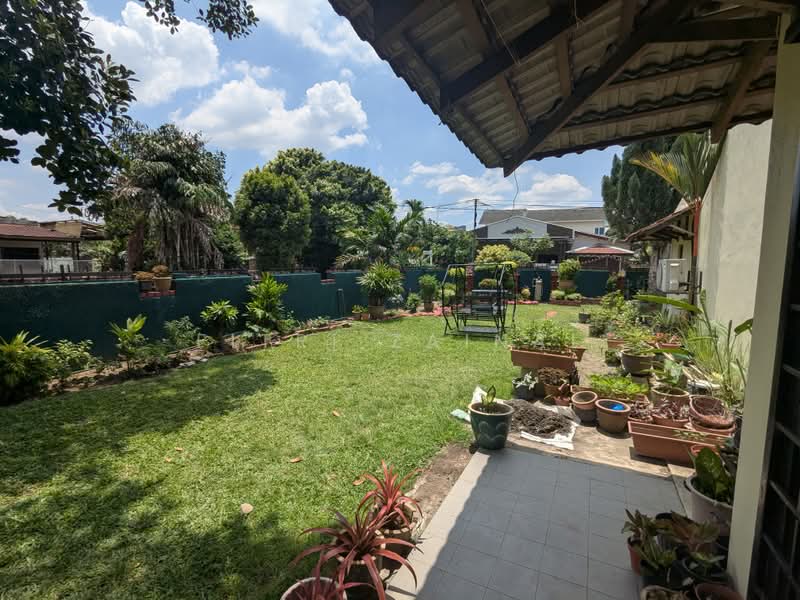 Rumah Banglo untuk Dijual di SS3 (Petaling Jaya) - Fitri Zainal - Yard - PropertyGuru.com.my