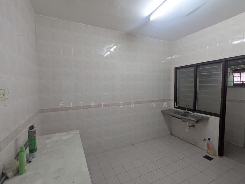 2-storey Terraced House for Sale in Taman Cheras Jaya (Cheras) - Fitri Zainal - Kitchen - PropertyGuru.com.my