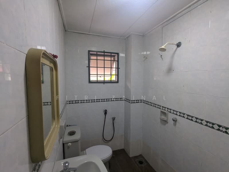 2-storey Terraced House for Sale in Taman Cheras Jaya (Cheras) - Fitri Zainal - Bathroom 2 - PropertyGuru.com.my