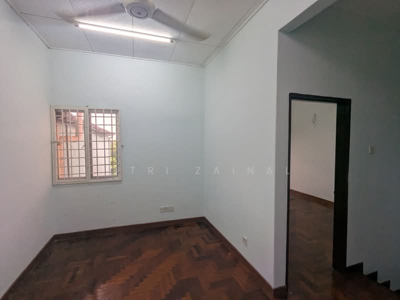 2-storey Terraced House for Sale in Taman Cheras Jaya (Cheras) - Fitri Zainal - Family Area - PropertyGuru.com.my