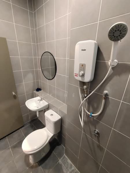 Pangsapuri untuk Disewa di Idaman Abadi - KK HEW - Bathroom - PropertyGuru.com.my