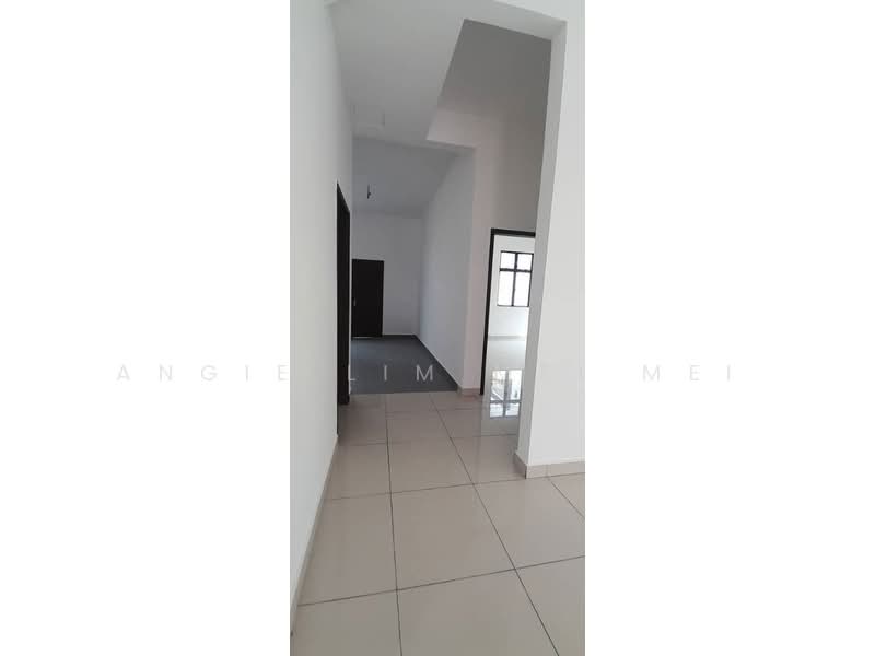 Semi-Detached House for Sale in Tanjong Minyak (Melaka) - Angie Lim Mei Mei - Corridor - PropertyGuru.com.my