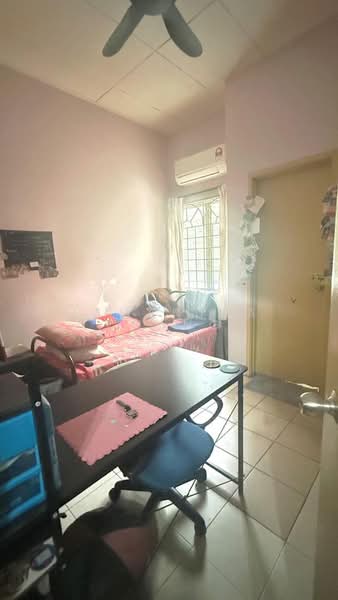 Rumah Teres 2 Tingkat untuk Dijual di Bandar Putra Permai (Seri Kembangan) - Samantha Chang - Bedroom - PropertyGuru.com.my
