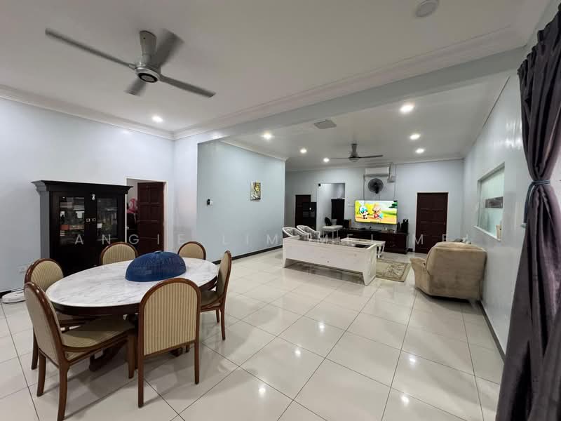 Rumah Banglo untuk Dijual di Bukit Baru (Melaka) - Angie Lim Mei Mei - Living Room - PropertyGuru.com.my