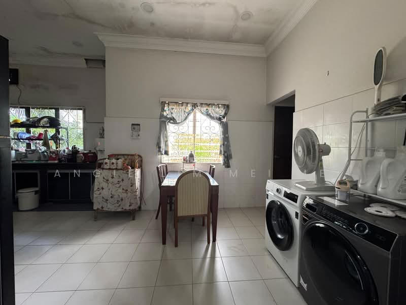 Rumah Banglo untuk Dijual di Bukit Baru (Melaka) - Angie Lim Mei Mei - Kitchen - PropertyGuru.com.my
