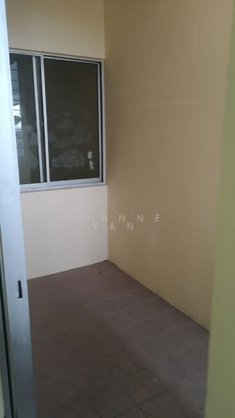 Kondominium untuk Disewa di Amadesa Resort Condominium - Joanne Yan - Balcony - PropertyGuru.com.my