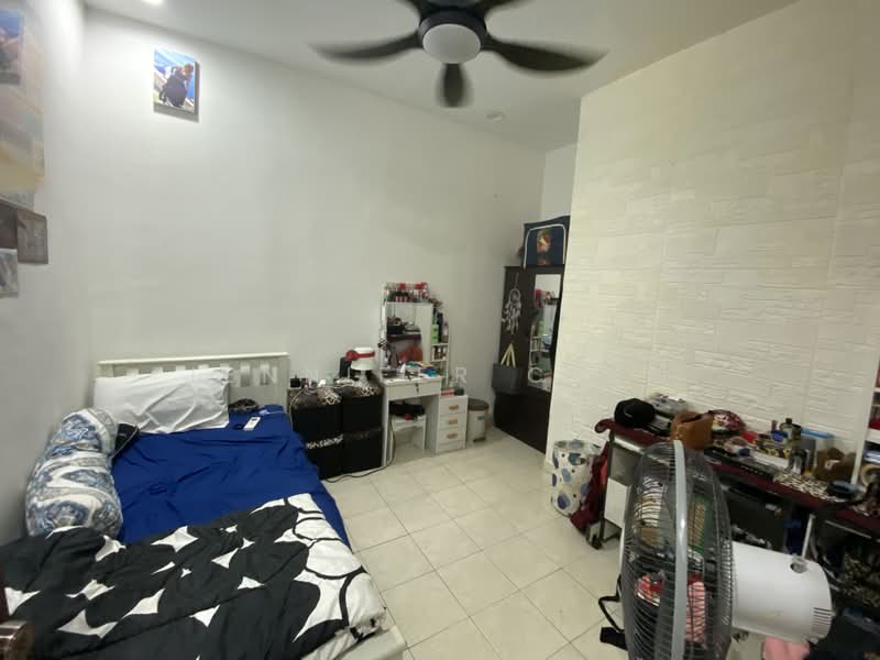 1-storey Terraced House for Sale in Taman Dato Demang (Seri Kembangan) - Jennifer Chen - PropertyGuru.com.my