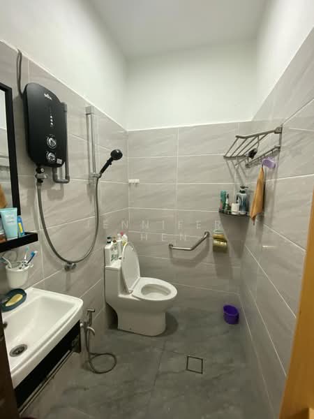 1-storey Terraced House for Sale in Taman Dato Demang (Seri Kembangan) - Jennifer Chen - PropertyGuru.com.my