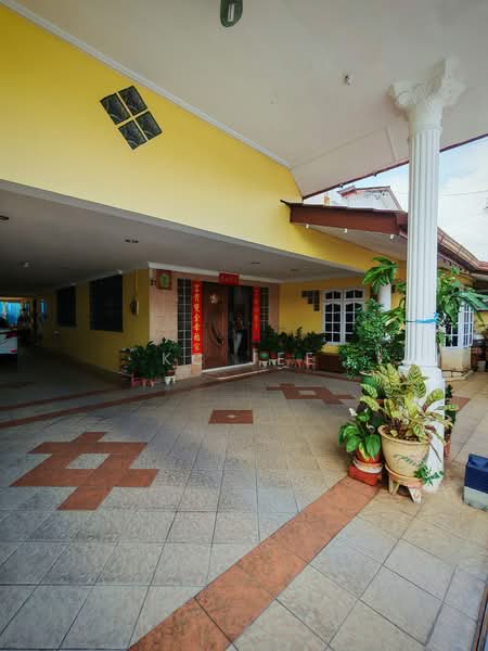 Semi-Detached House for Sale in Kuching (Sarawak) - KC Jee - PropertyGuru.com.my