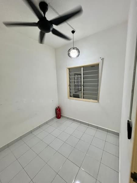 Rumah Teres 2 Tingkat untuk Dijual di Taman Bunga Raya (Serendah) - Zann Fauzan - PropertyGuru.com.my