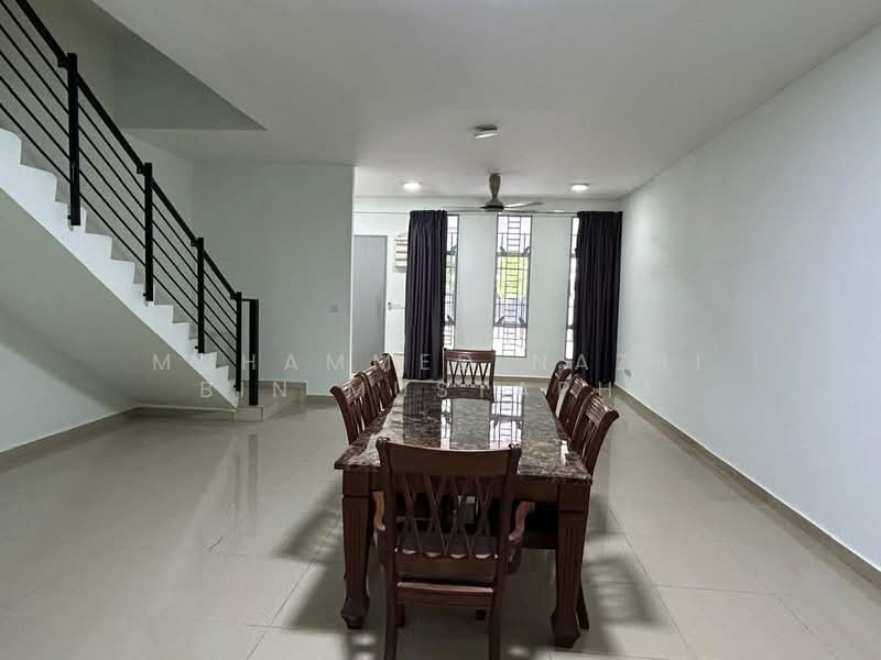 3-storey Terraced House for Sale in Taman Bangi Avenue (Bangi) - Muhammed Nazri bin Mustapha - Dining Room - PropertyGuru.com.my
