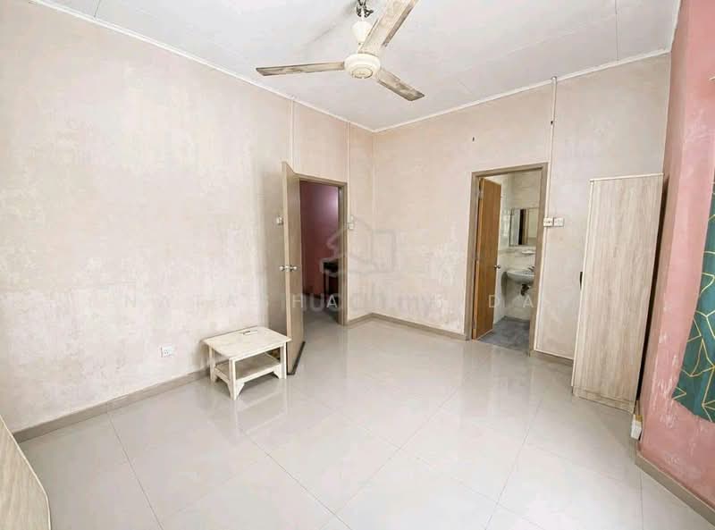 Rumah Teres 2 Tingkat untuk Dijual di Seksyen 13 (Shah Alam) - Natasha Shadan - Interior - PropertyGuru.com.my