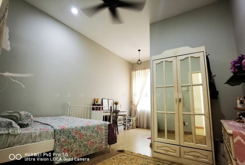 Semi-Detached House for Sale in Saujana Impian (Kajang) - Hawa Ibrahim - Bedroom - PropertyGuru.com.my