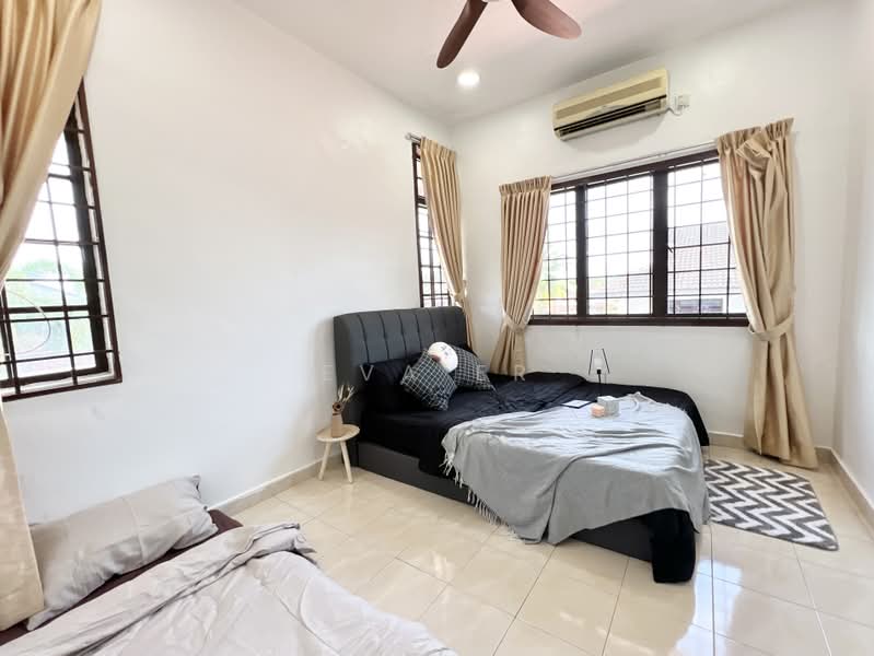 Rumah Teres 2 Tingkat untuk Disewa di Bandar Baru Permas Jaya (Permas Jaya) - Eva Er - Bedroom - PropertyGuru.com.my