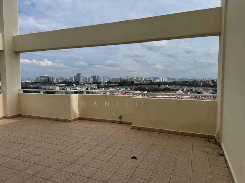 Service Residence for Sale at Subang Olives Residence - DANIEL . - Balcony - PropertyGuru.com.my