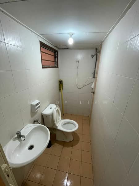 Townhouse for Sale in Taman Amansiara (Rawang) - Mandy Liew - Bathroom - PropertyGuru.com.my